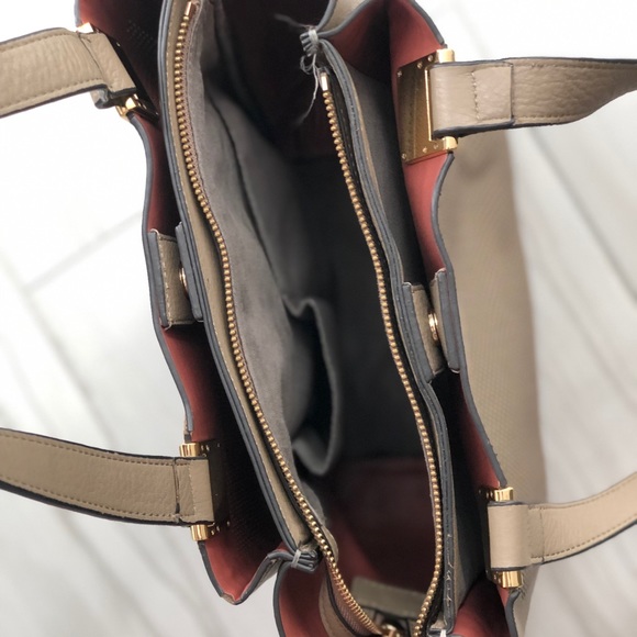 Vince Camuto purse - Picture 2 of 8